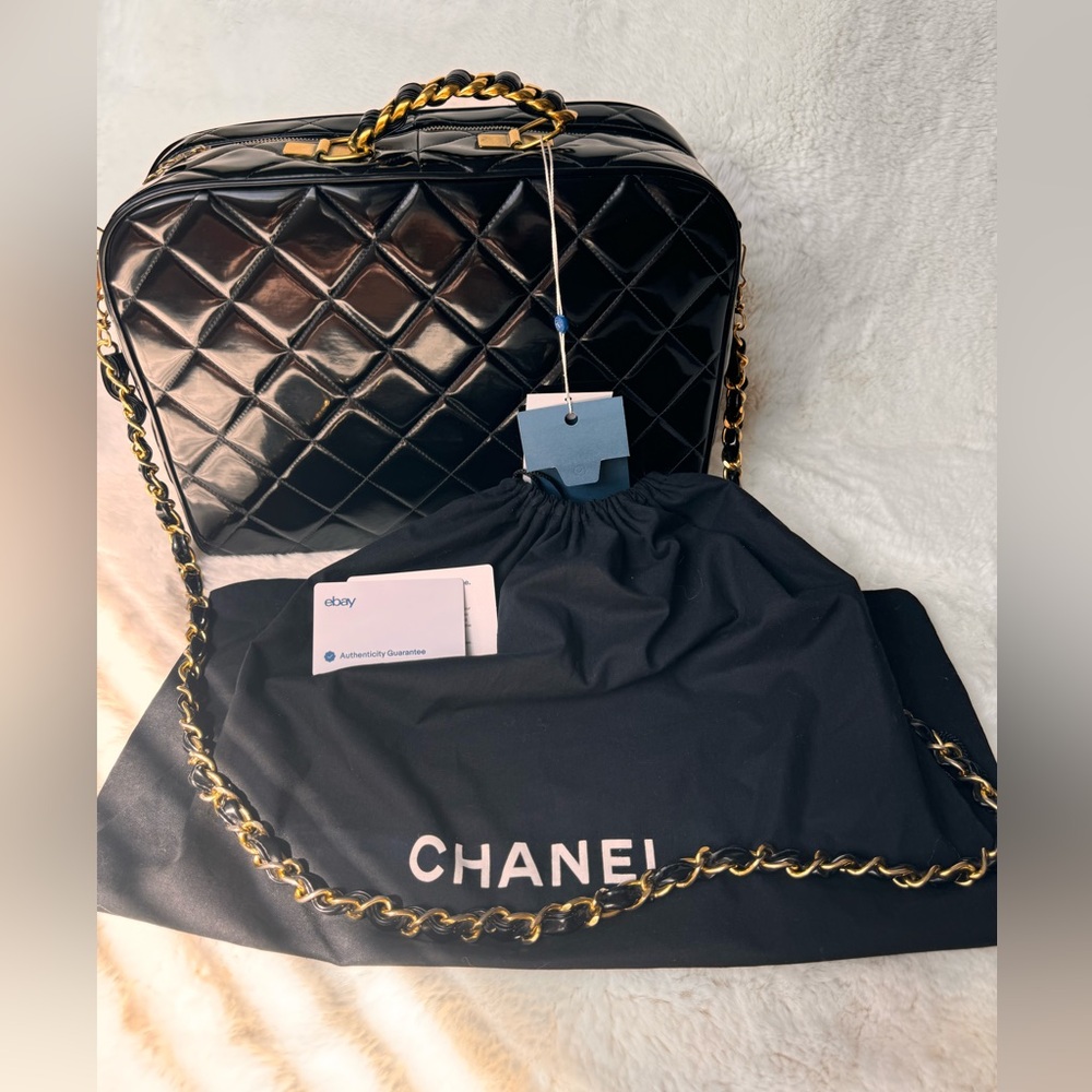 CHANEL Quilted CC Chain 2way Hand Bag Black Patent Leather size 13x10x4.2